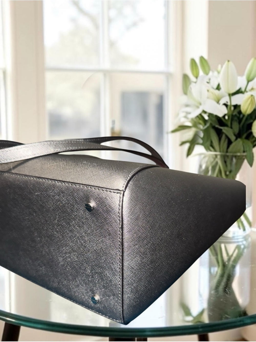 3FER Karl Lagerfeld Park Metallic Silver Tote with Matching Pouch & Accent Scarf - Picture 8 of 16